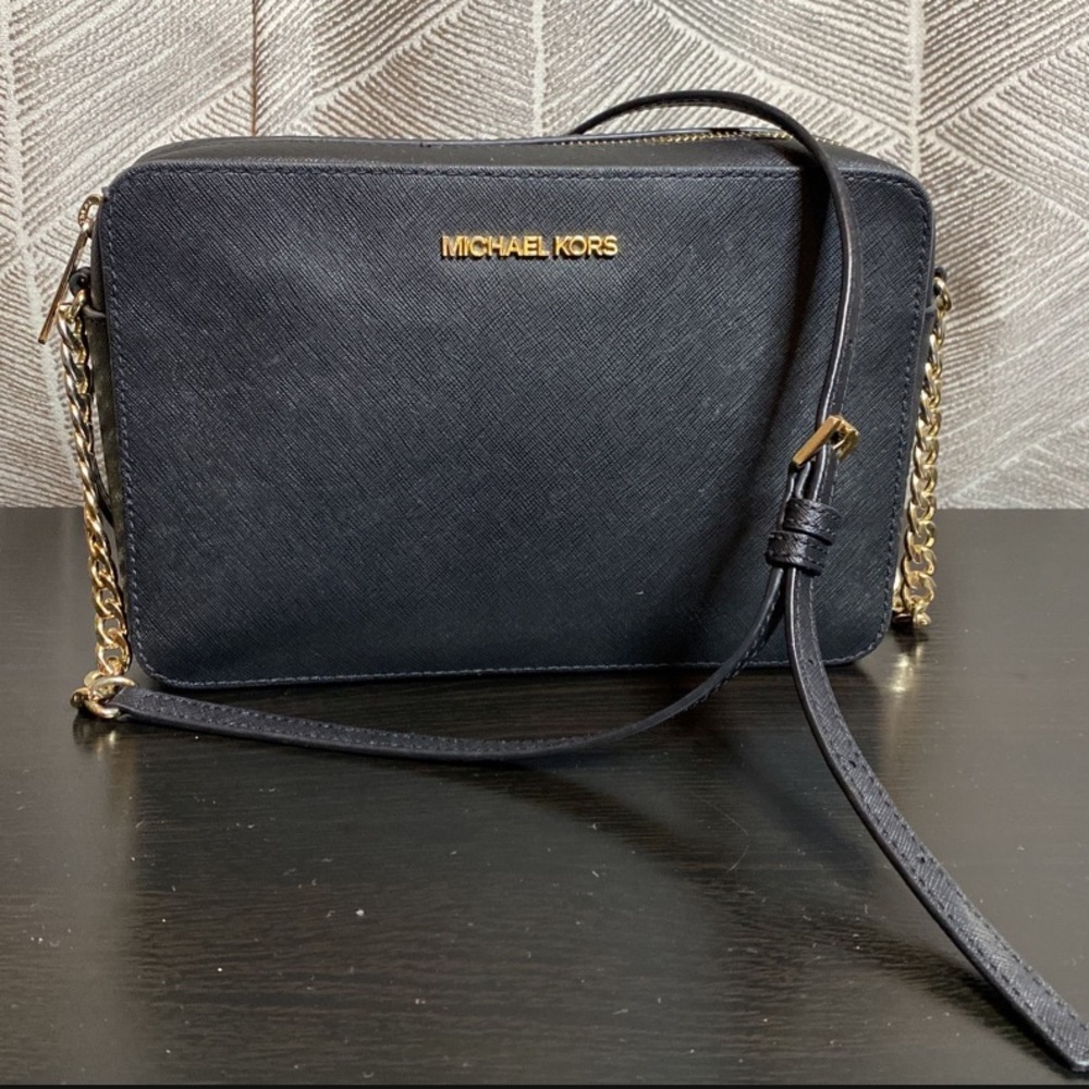Michael Kors cross body